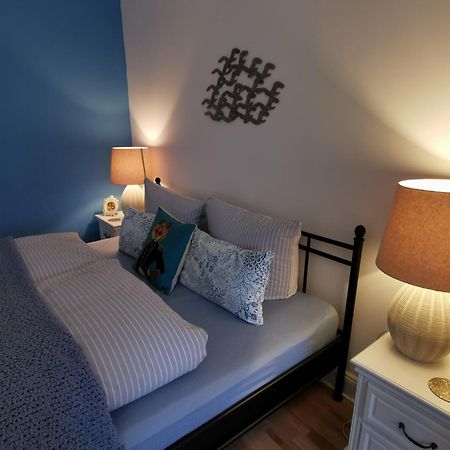 נוירופין Bed&Breakfast Wagner "Im Alten Pfarrhaus" מראה חיצוני תמונה