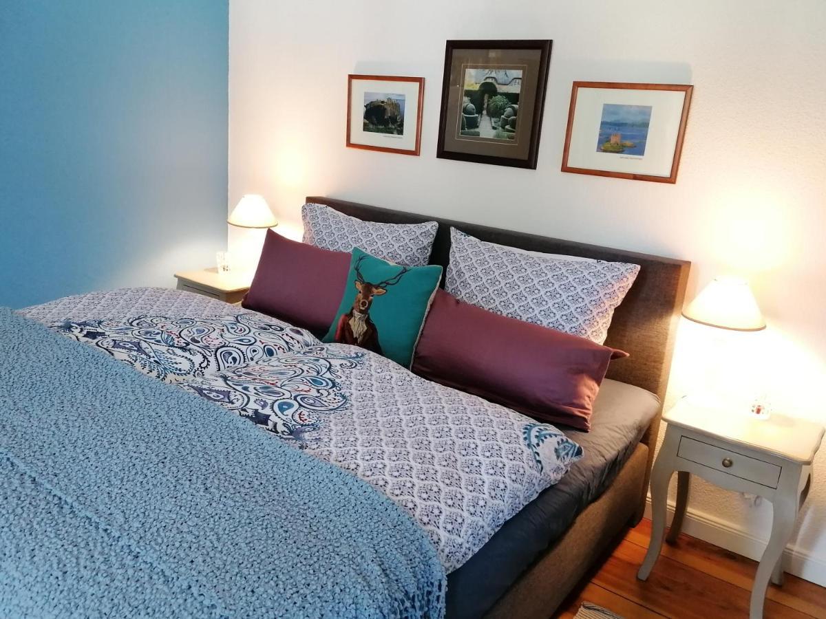 נוירופין Bed&Breakfast Wagner "Im Alten Pfarrhaus" מראה חיצוני תמונה