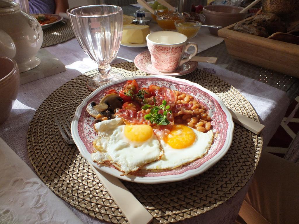 נוירופין Bed&Breakfast Wagner "Im Alten Pfarrhaus" מראה חיצוני תמונה